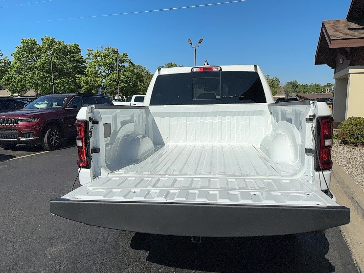 New 2025 RAM 1500 Big Horn w/ Night Edition AWD/4WD image 20