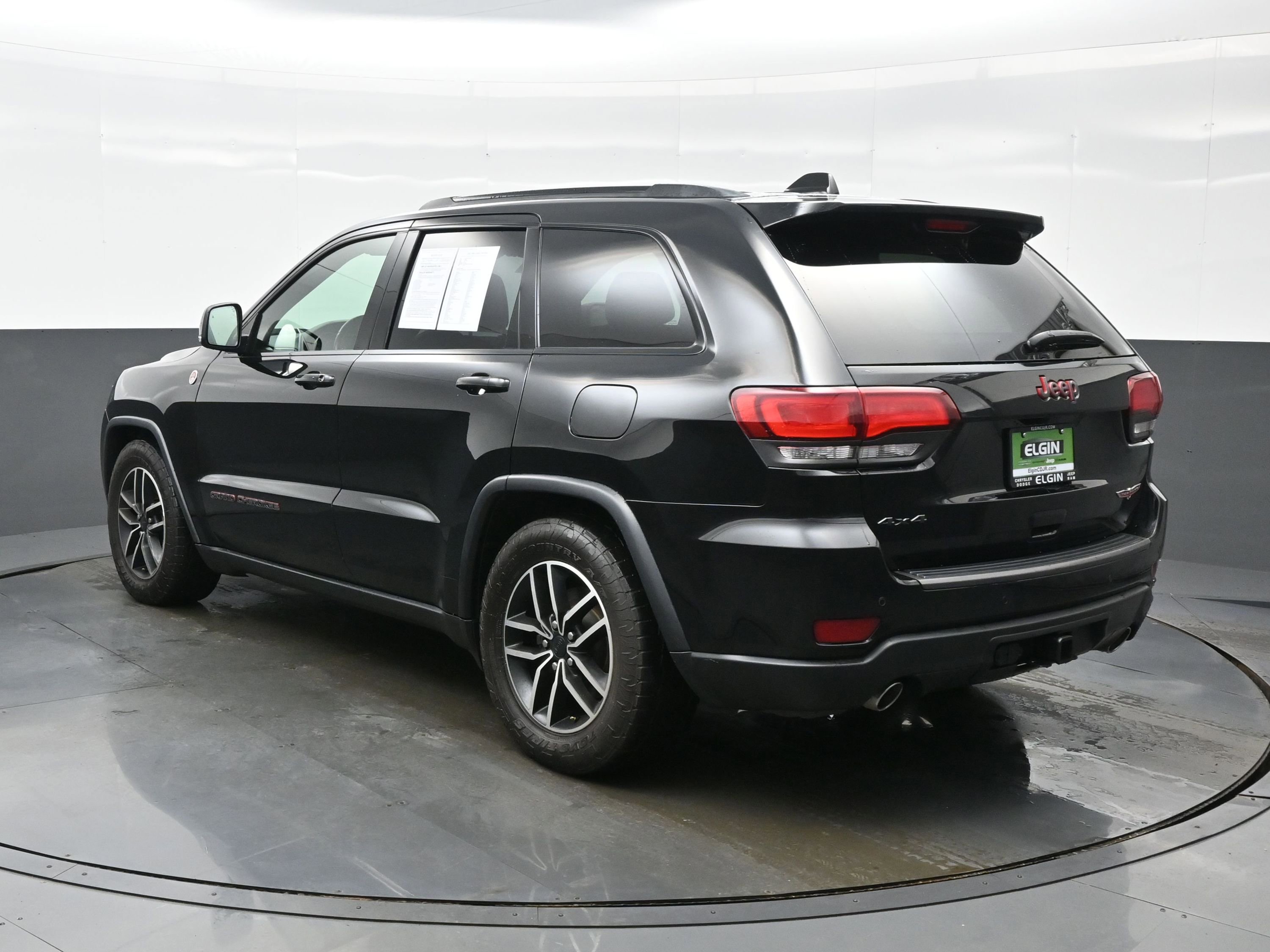 Used 2020 Jeep Grand Cherokee Trailhawk AWD/4WD image 4