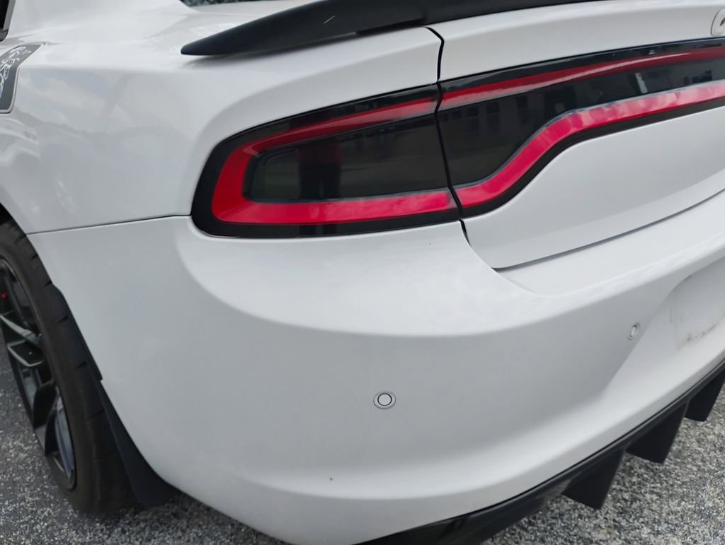 Used 2018 Dodge Charger R/T w/ Blacktop Package RWD image 13