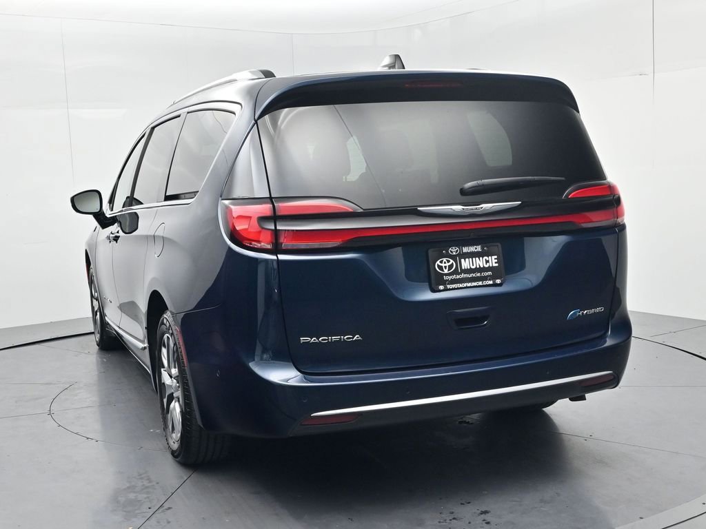 Used 2023 Chrysler Pacifica Pinnacle image 6
