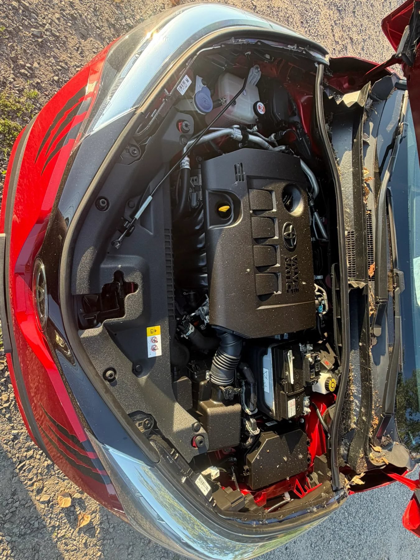 Used 2022 Toyota C-HR XLE FWD image 25
