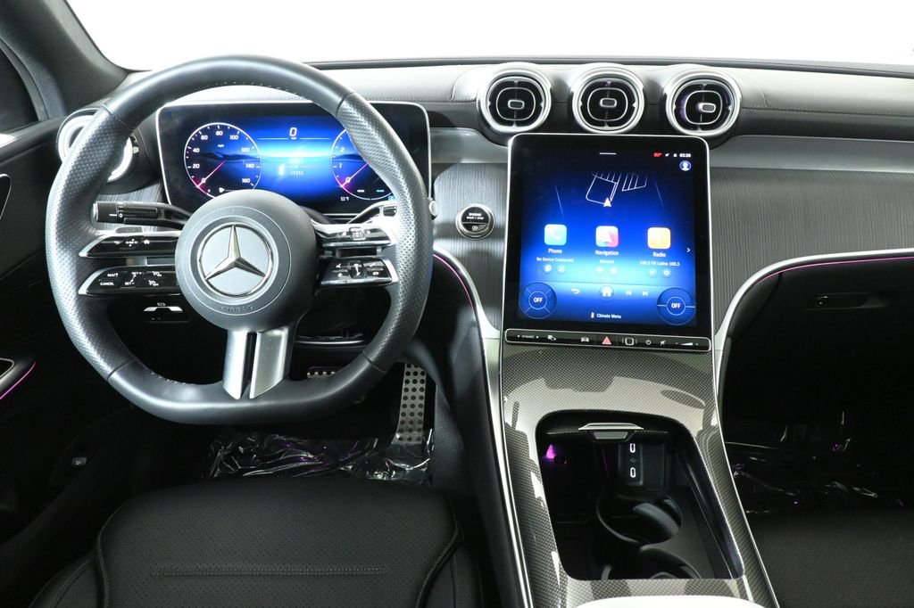 Certified 2025 Mercedes-Benz GLC 300 4MATIC image 17