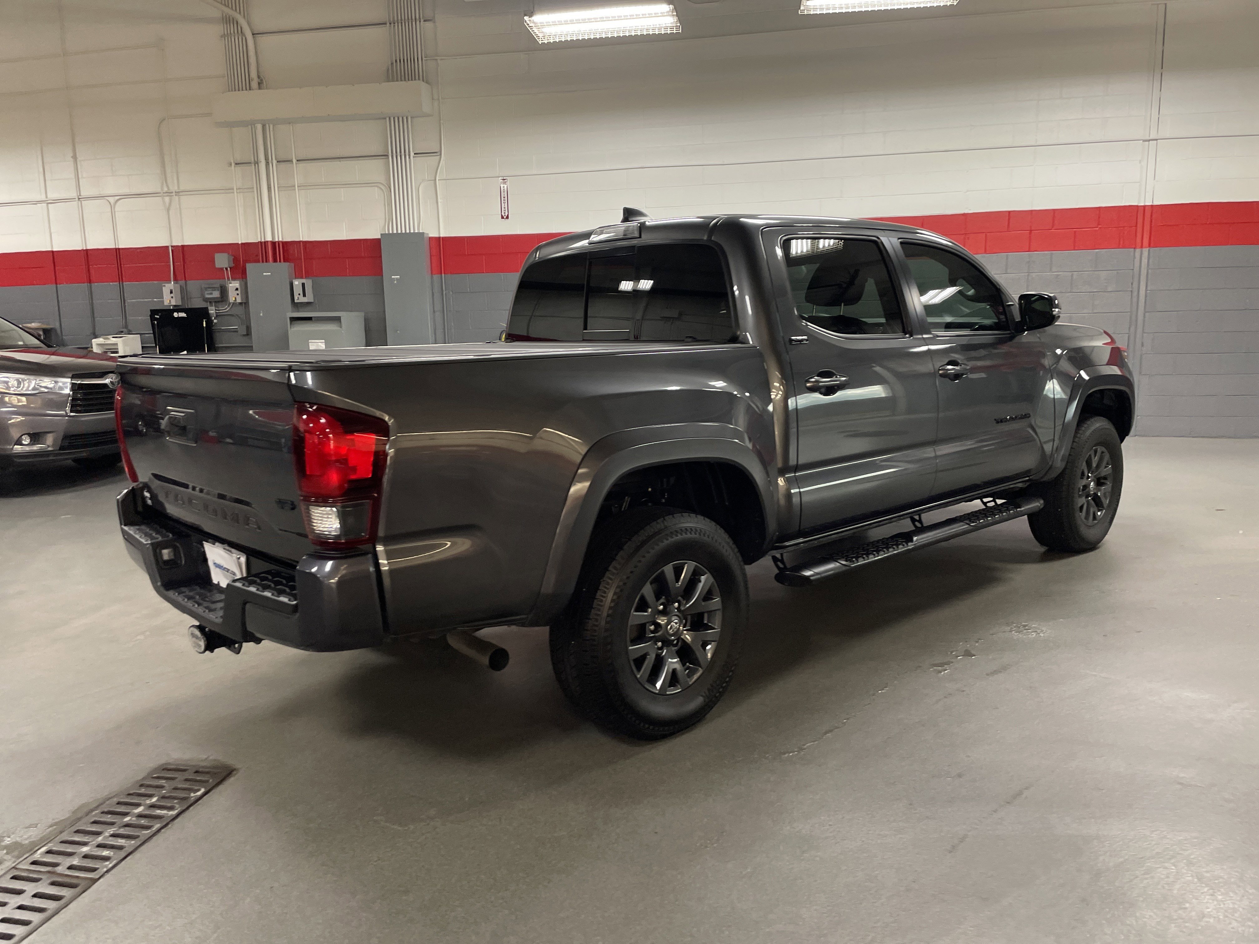 Certified 2022 Toyota Tacoma SR5 w/ Technology Package RWD image 9