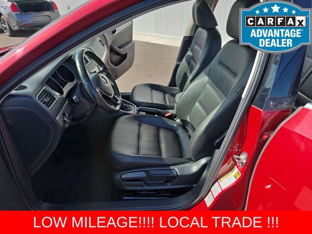 Used 2017 Volkswagen Jetta SE image 11