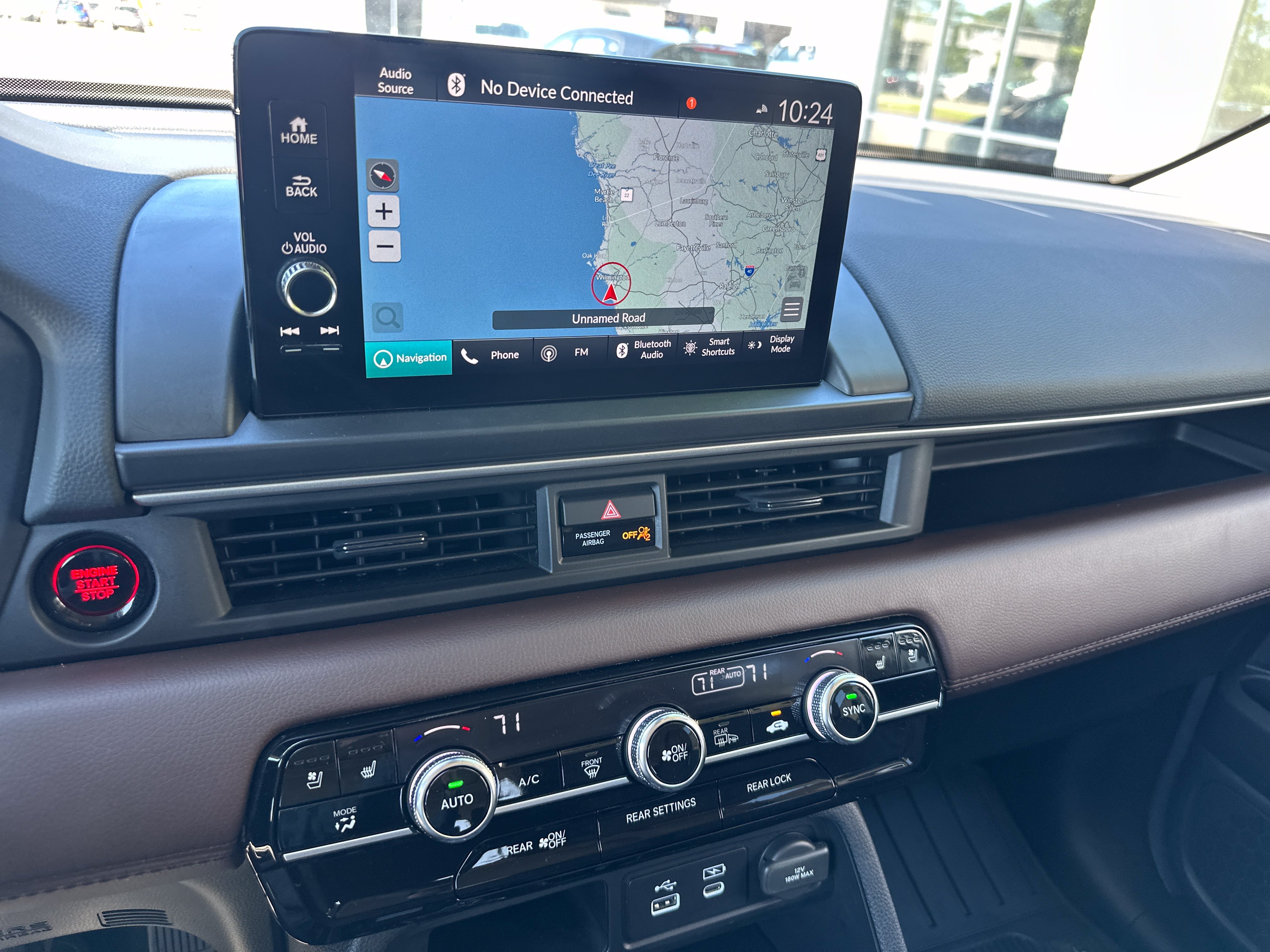 Used 2025 Honda Pilot Elite image 17