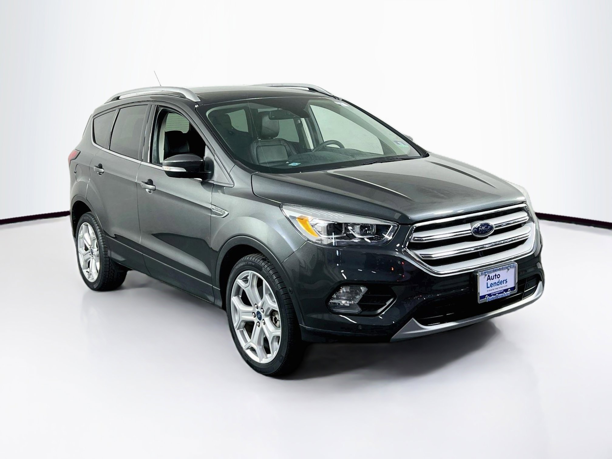 Used 2019 Ford Escape Titanium AWD/4WD image 3