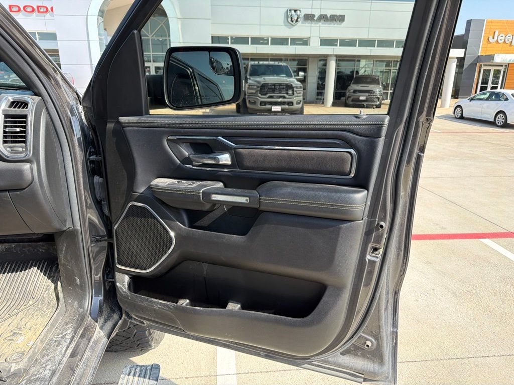 Used 2024 RAM 1500 Laramie AWD/4WD image 11