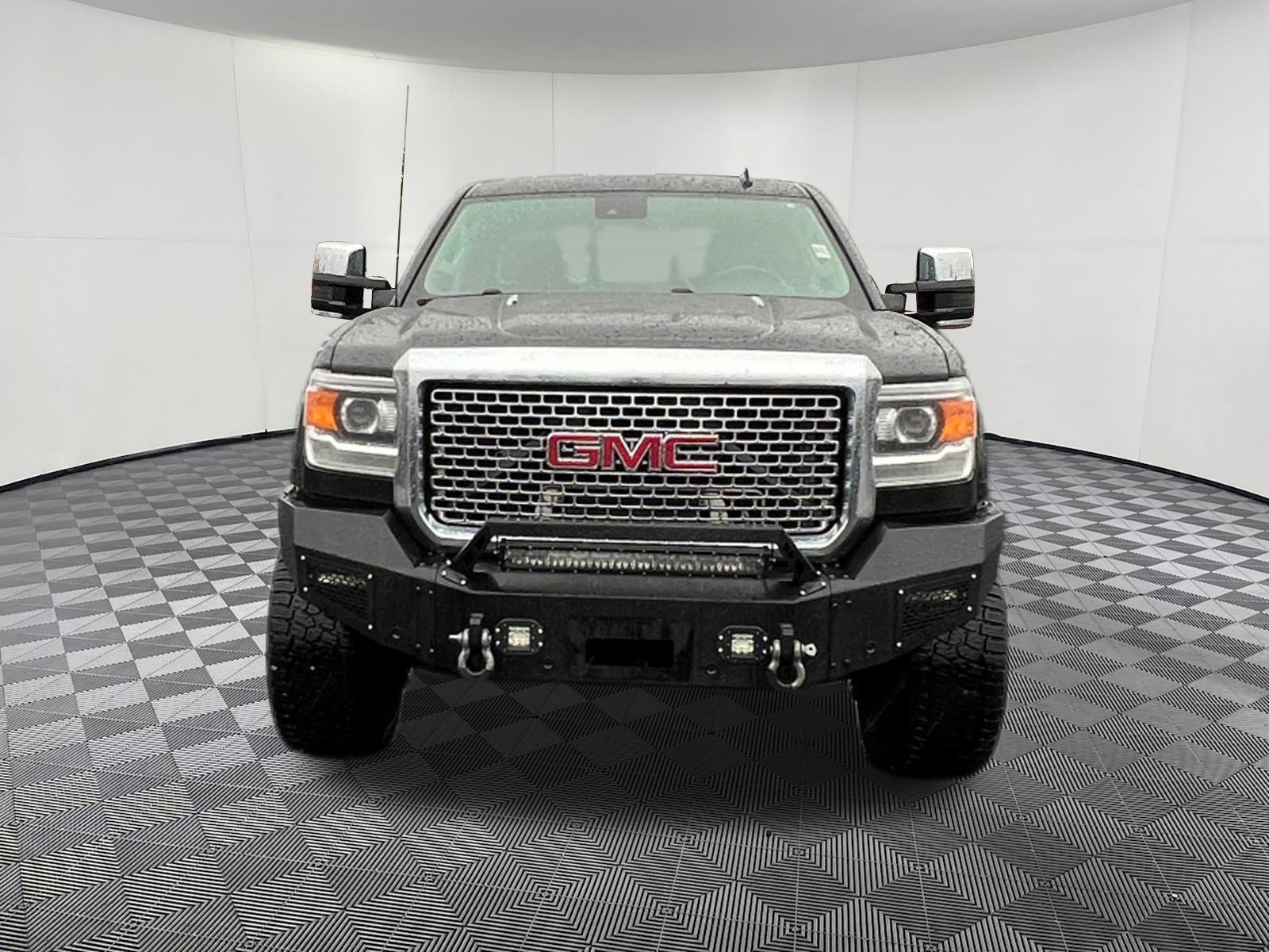 Used 2015 GMC Sierra 3500 Denali AWD/4WD image 2