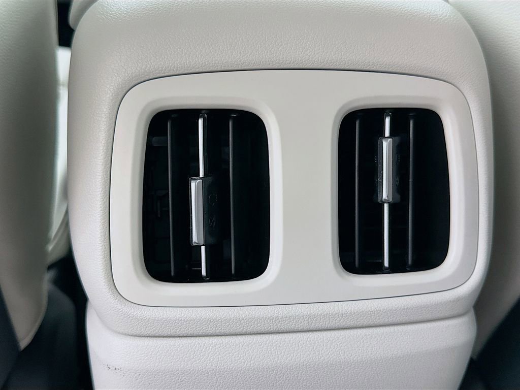 New 2026 Hyundai Tucson Limited image 18