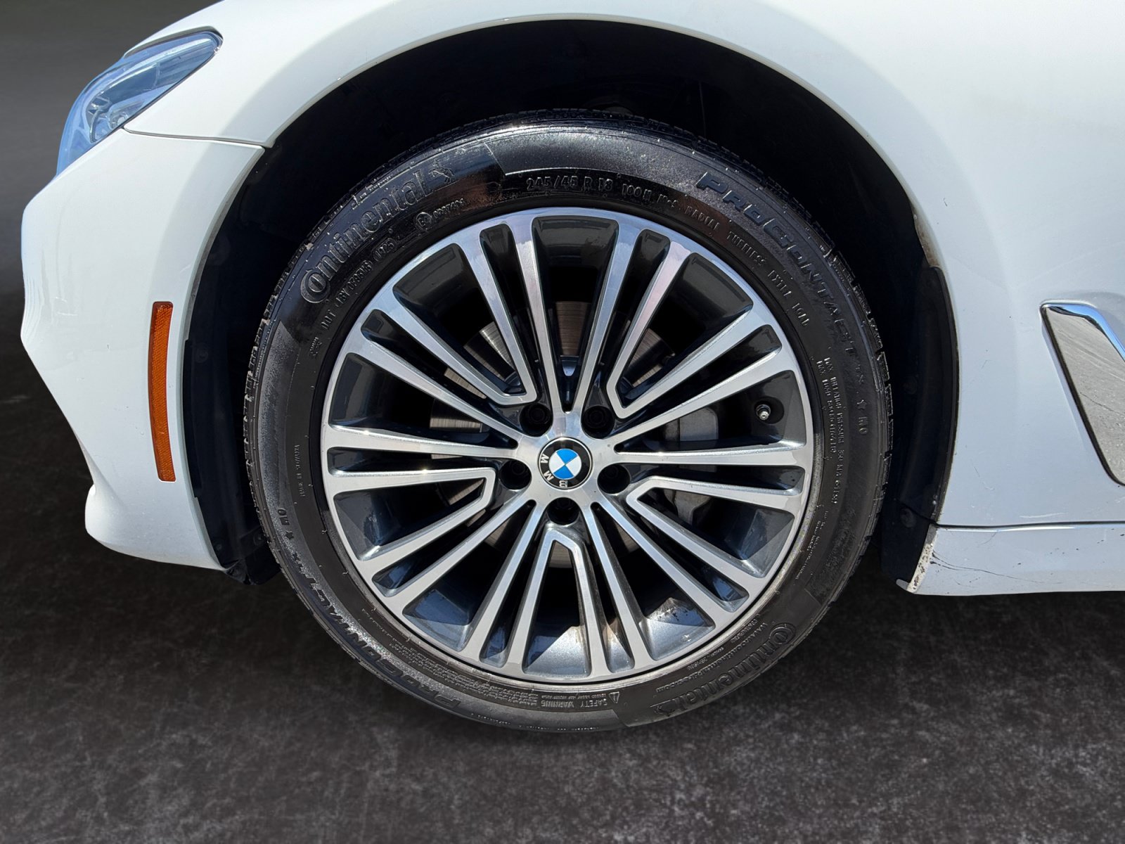 Used 2019 BMW 530i w/ Convenience Package RWD image 14
