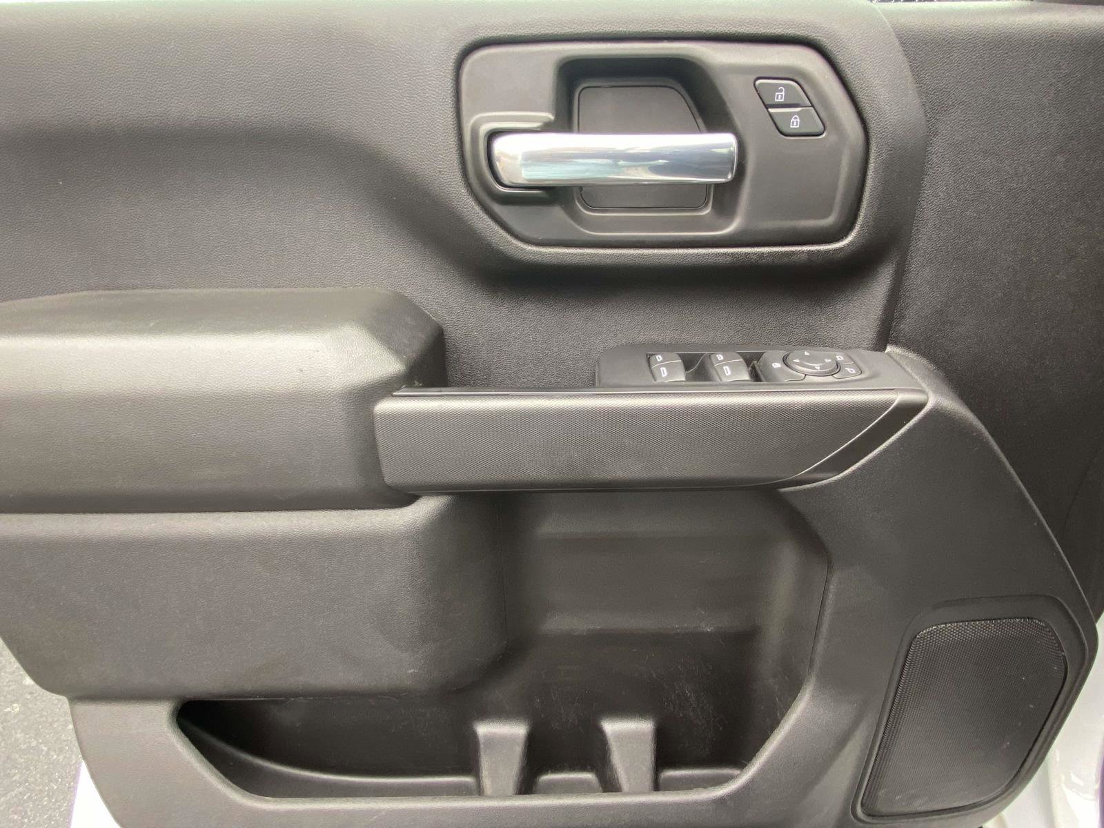 Used 2024 GMC Sierra 2500 Pro w/ Convenience Package image 15