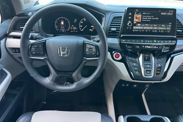 Certified 2025 Honda Odyssey Elite image 13