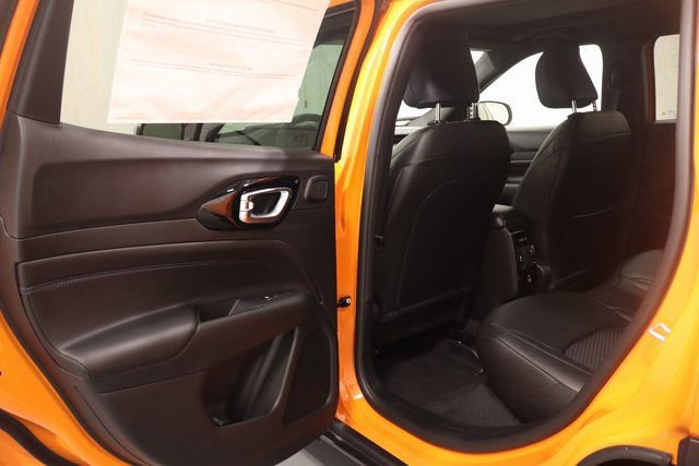 New 2026 Jeep Compass Latitude w/ Sun and Sound Group image 12