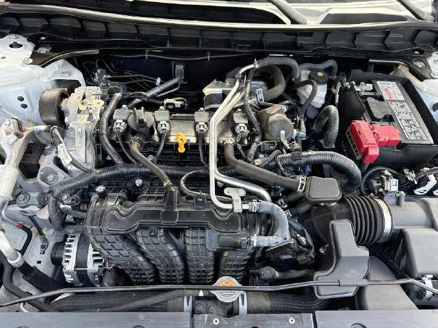 Used 2024 Nissan Altima 2.5 SR FWD image 28