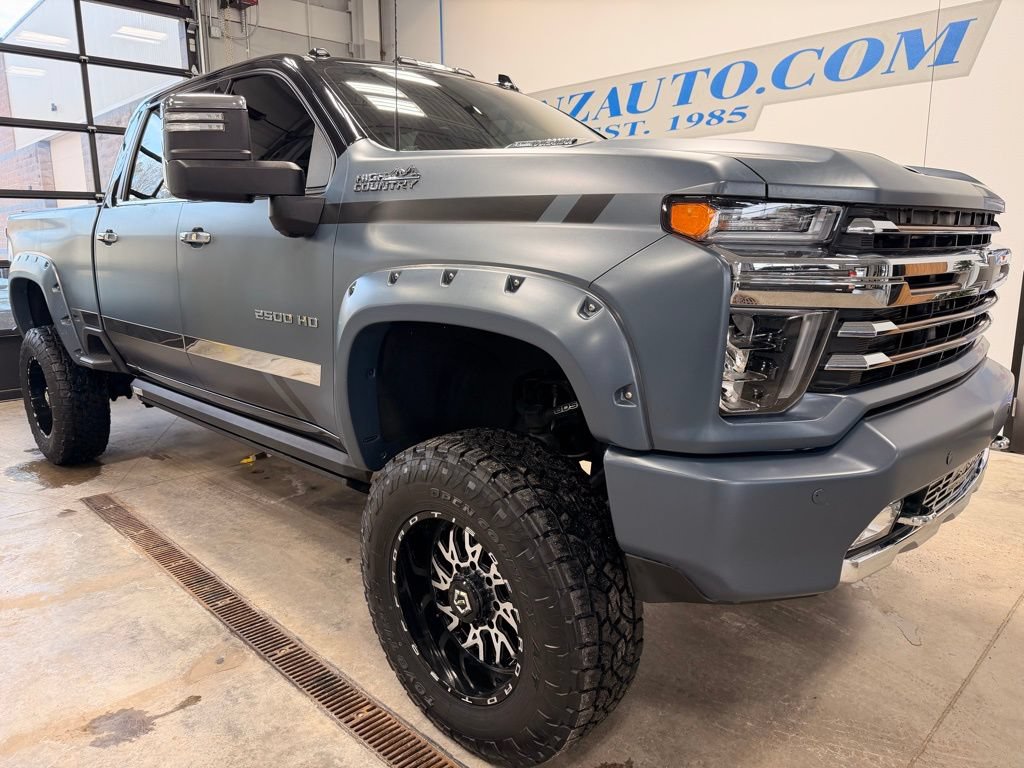 Used 2022 Chevrolet Silverado 2500 High Country w/ Z71 Off-Road Package AWD/4WD video 3
