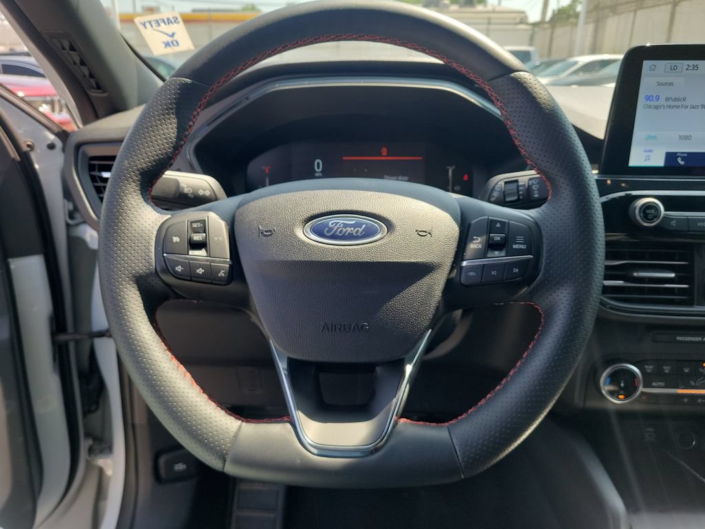 Used 2025 Ford Escape ST-Line Select AWD/4WD image 21