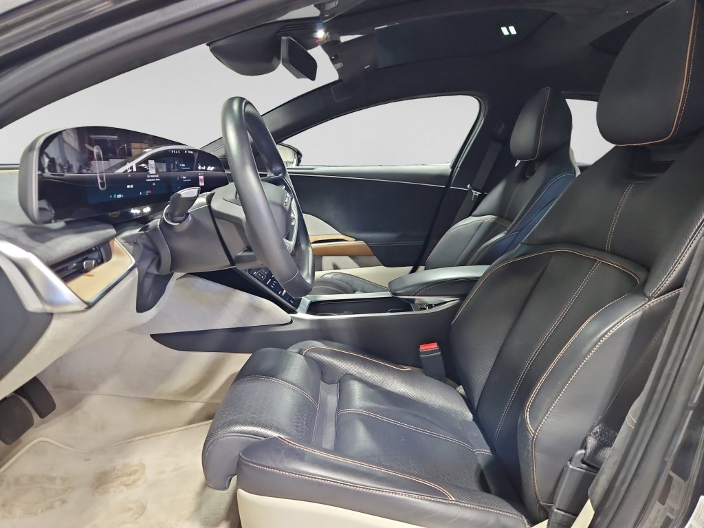 Used 2023 Lucid Air Grand Touring image 21
