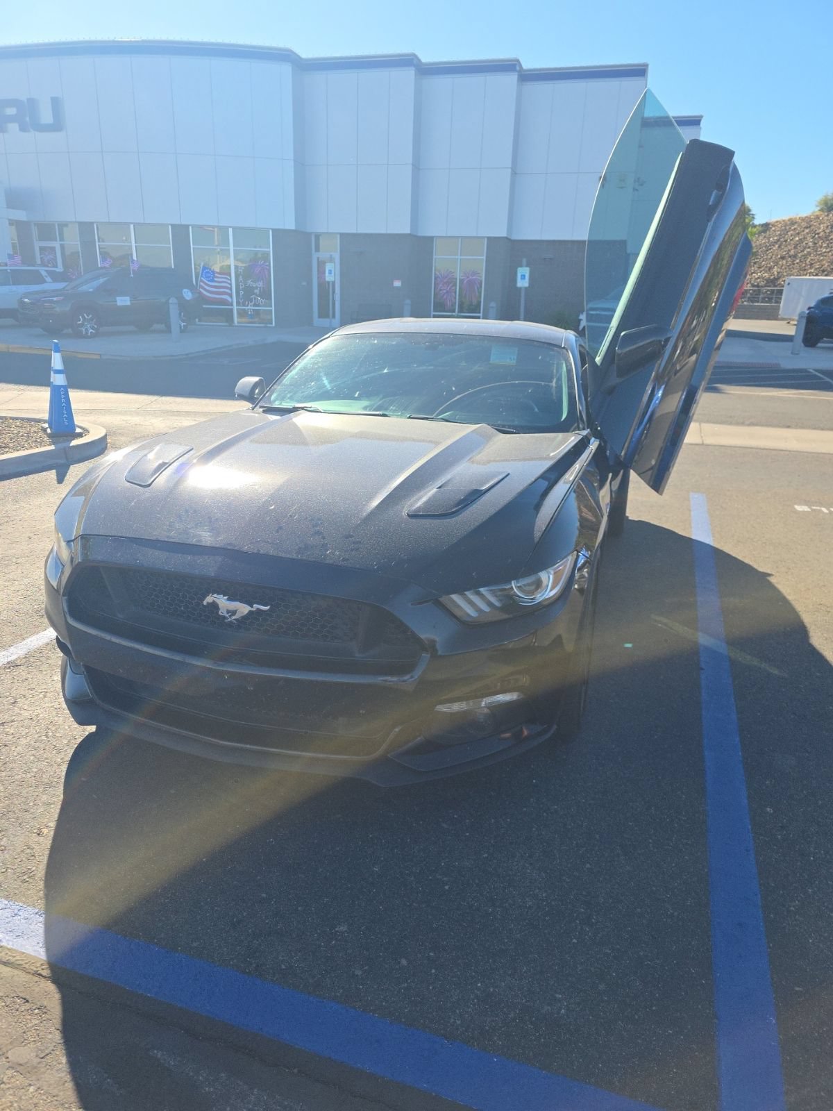 Used 2015 Ford Mustang GT RWD image 8