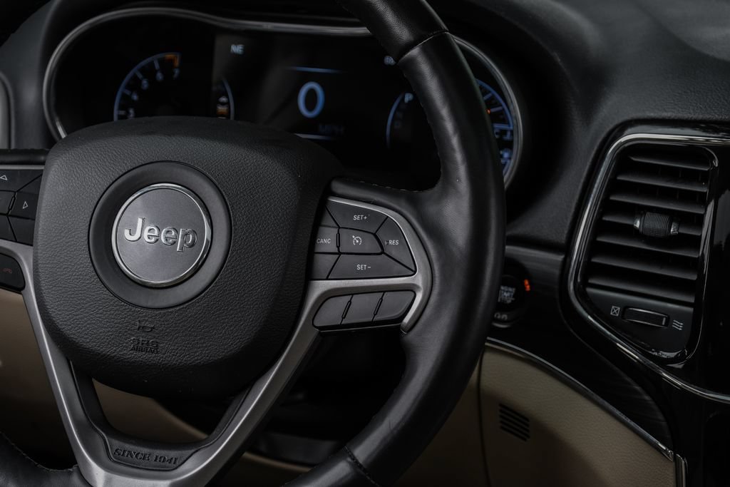 Used 2022 Jeep Grand Cherokee Limited w/ Tech Group RWD image 28