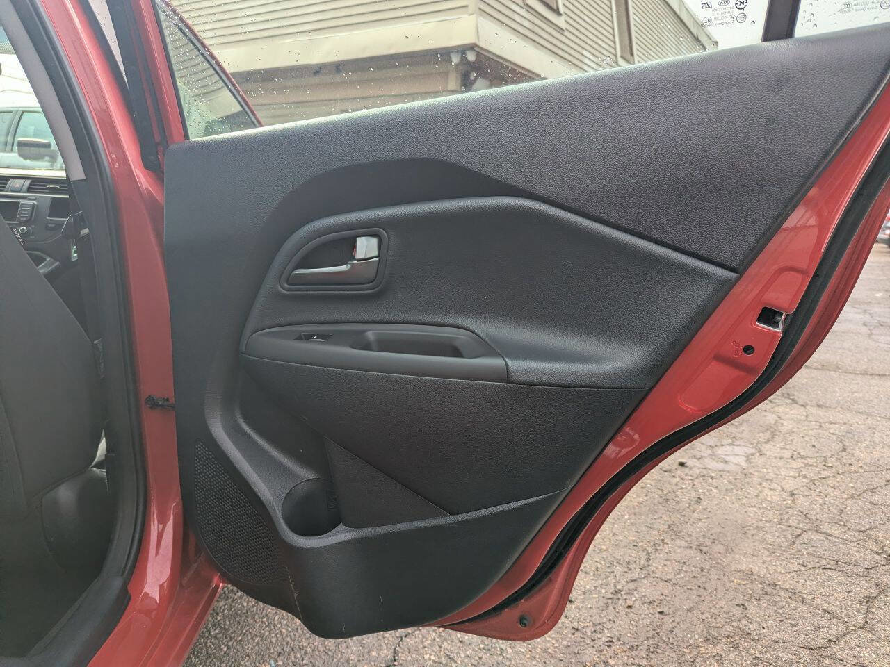 Used 2013 Kia Rio EX w/ Convenience Pkg image 17