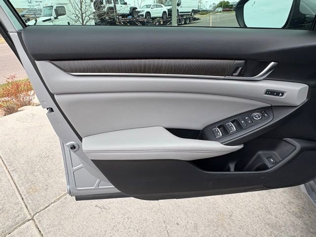 Used 2018 Honda Accord EX-L image 10