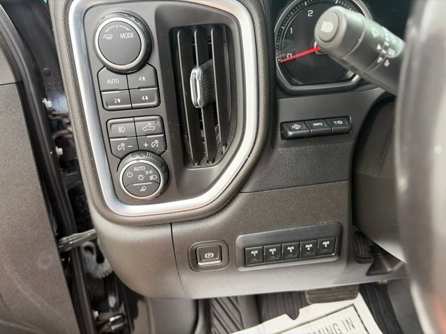 Used 2022 Chevrolet Silverado 2500 High Country w/ Technology Package AWD/4WD image 18