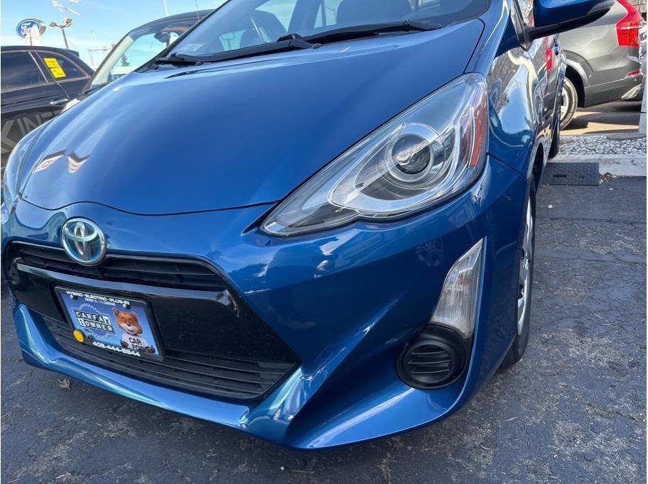 Used 2015 Toyota Prius C Three image 30