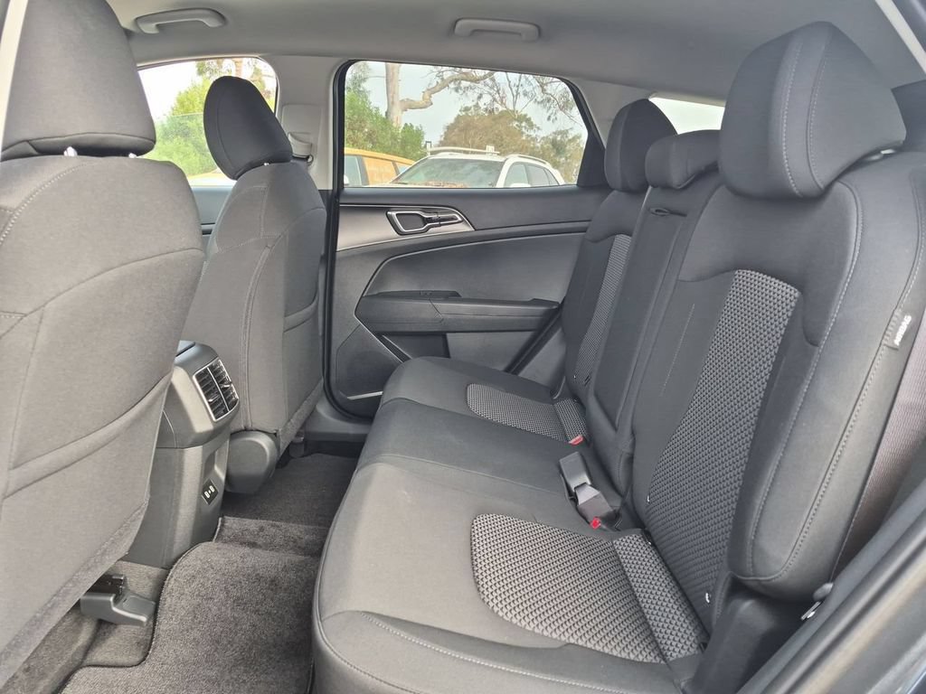 New 2026 Kia Sportage LX FWD image 25