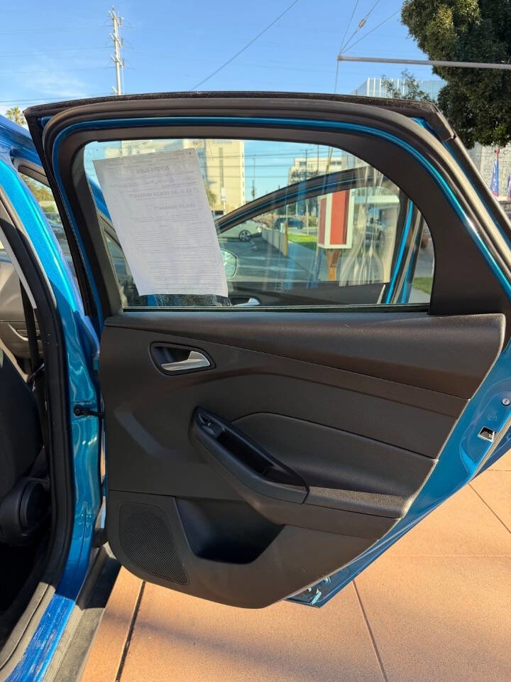 Used 2016 Ford Focus SE image 27