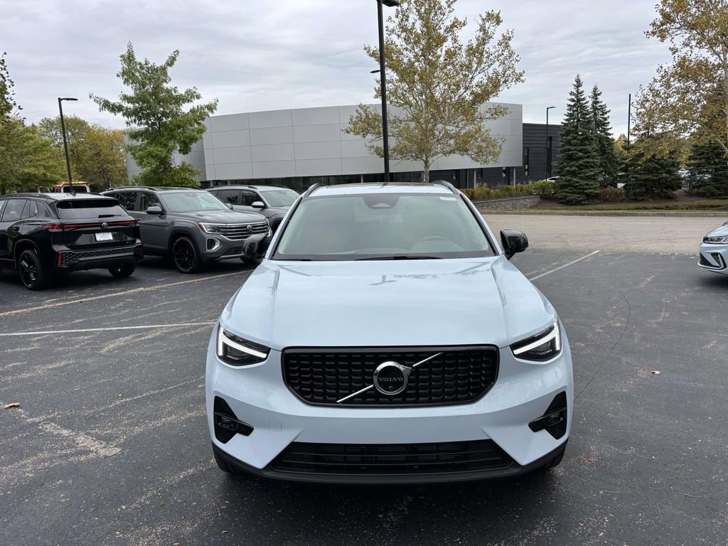 New 2026 Volvo XC40 B5 Plus w/ Protection Package Premier image 2