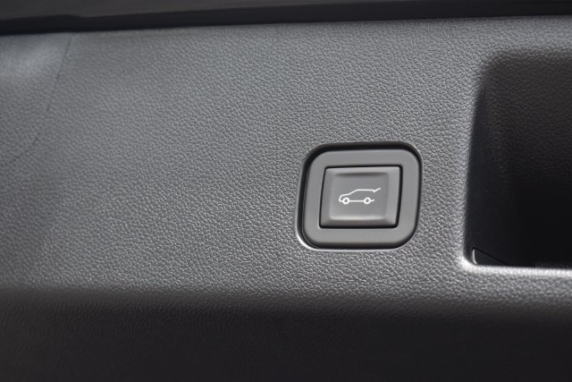 New 2026 Chevrolet Equinox EV LT AWD/4WD image 18