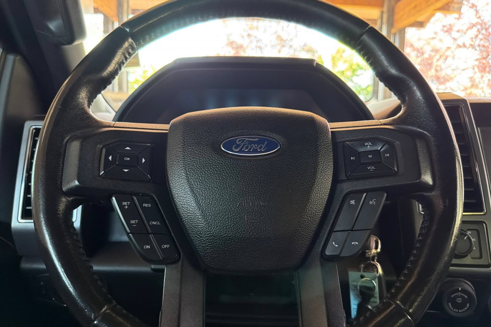 Used 2018 Ford F150 XLT w/ Equipment Group 302A Luxury AWD/4WD image 30