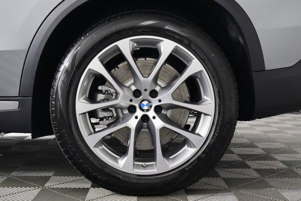 New 2026 BMW X5 xDrive50e w/ Executive Package AWD/4WD image 10