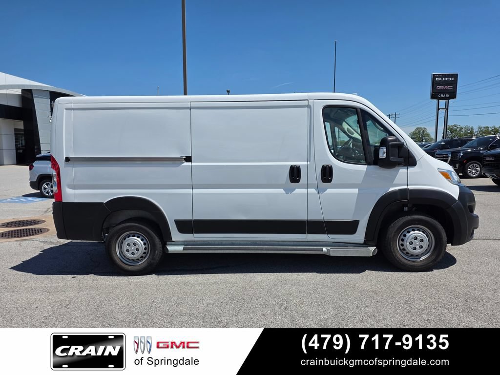 Used 2025 RAM ProMaster 2500 w/ U-Haul Equipment Group FWD image 9
