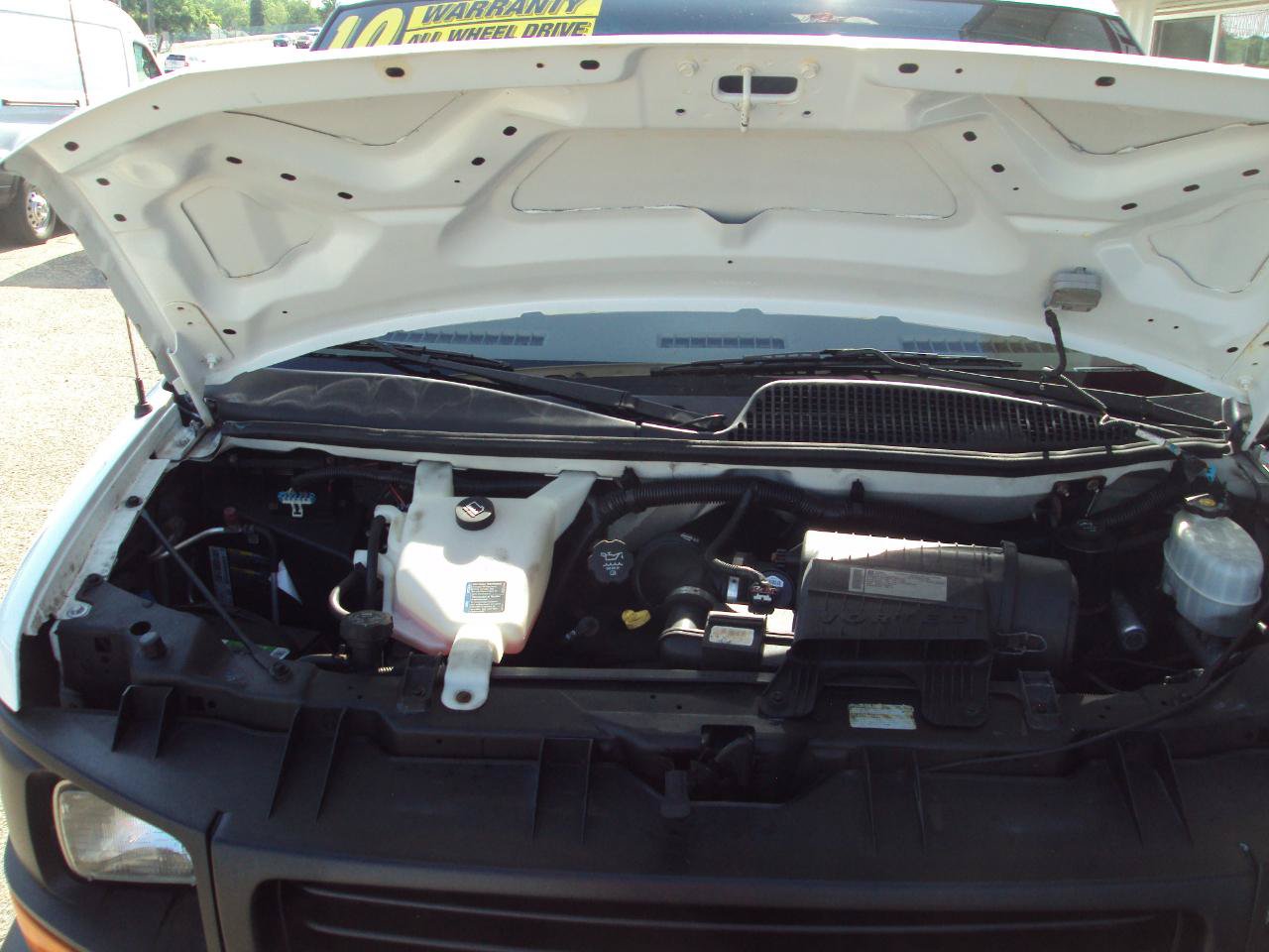 Used 2010 GMC Savana 1500 AWD image 22