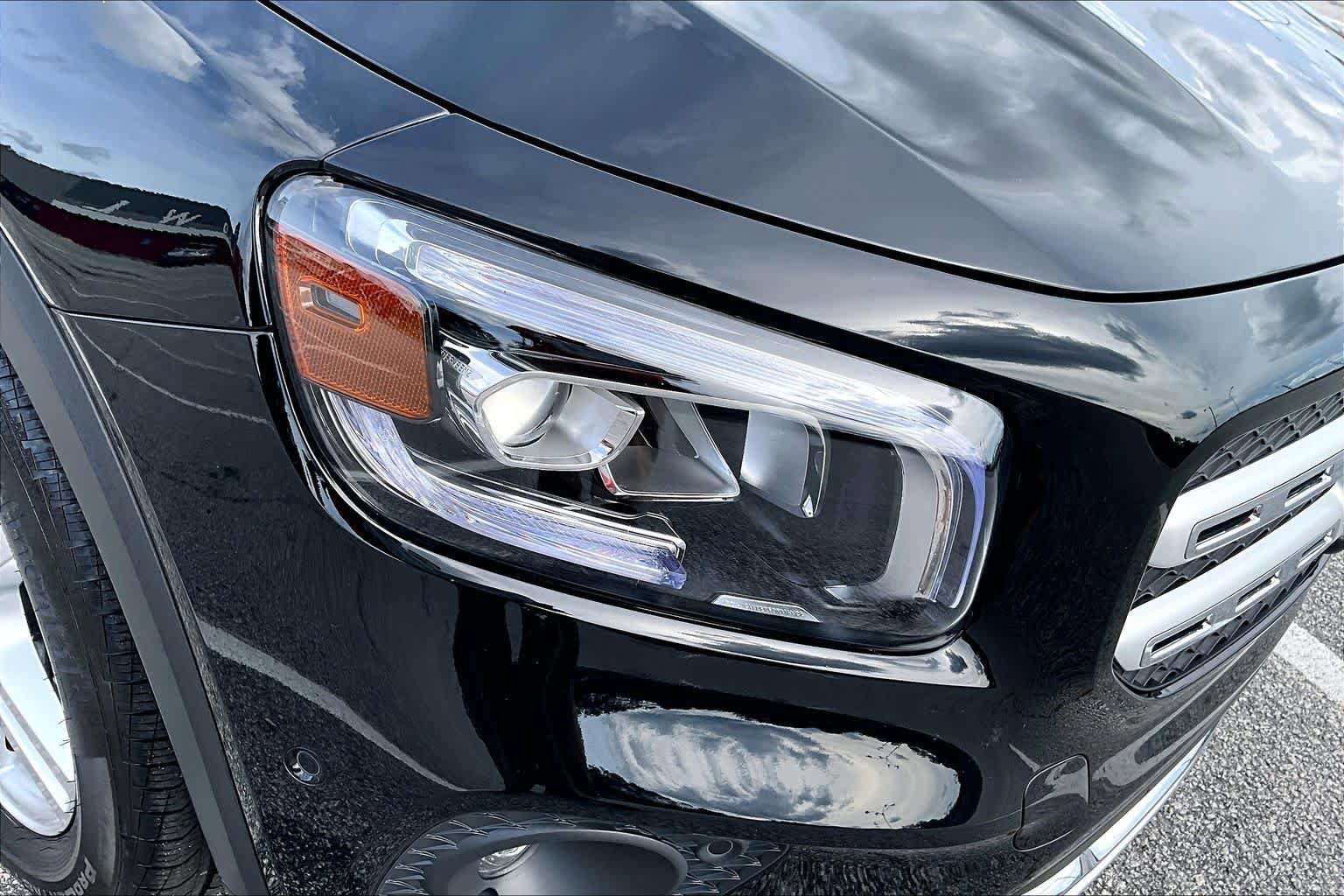 Certified 2023 Mercedes-Benz GLB 250 4MATIC image 28