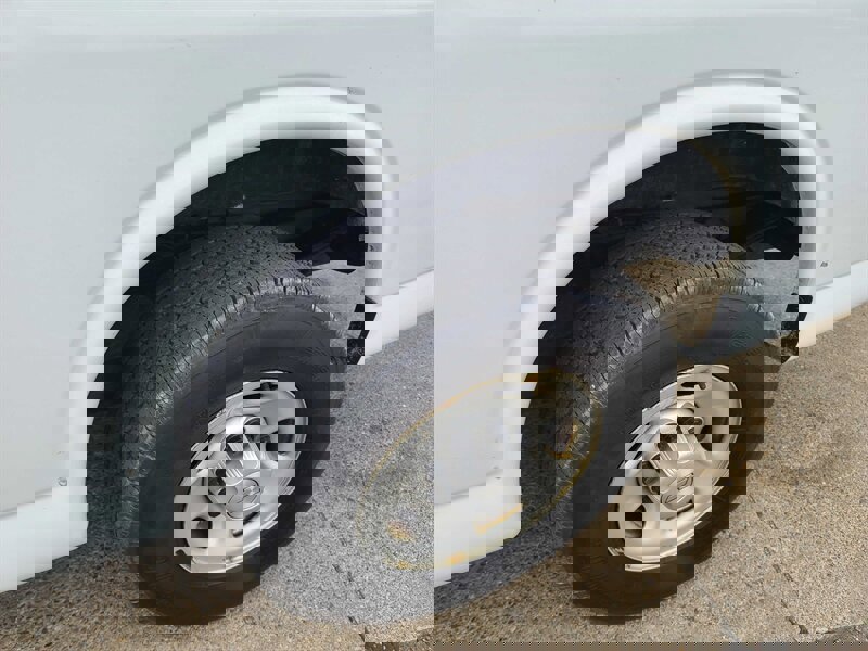 Used 2017 Chevrolet Express 2500 image 30