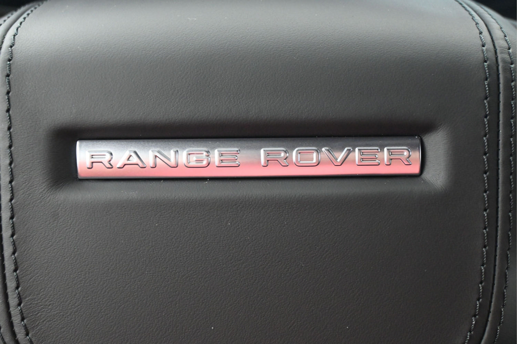 New 2026 Land Rover Range Rover SV AWD/4WD image 23