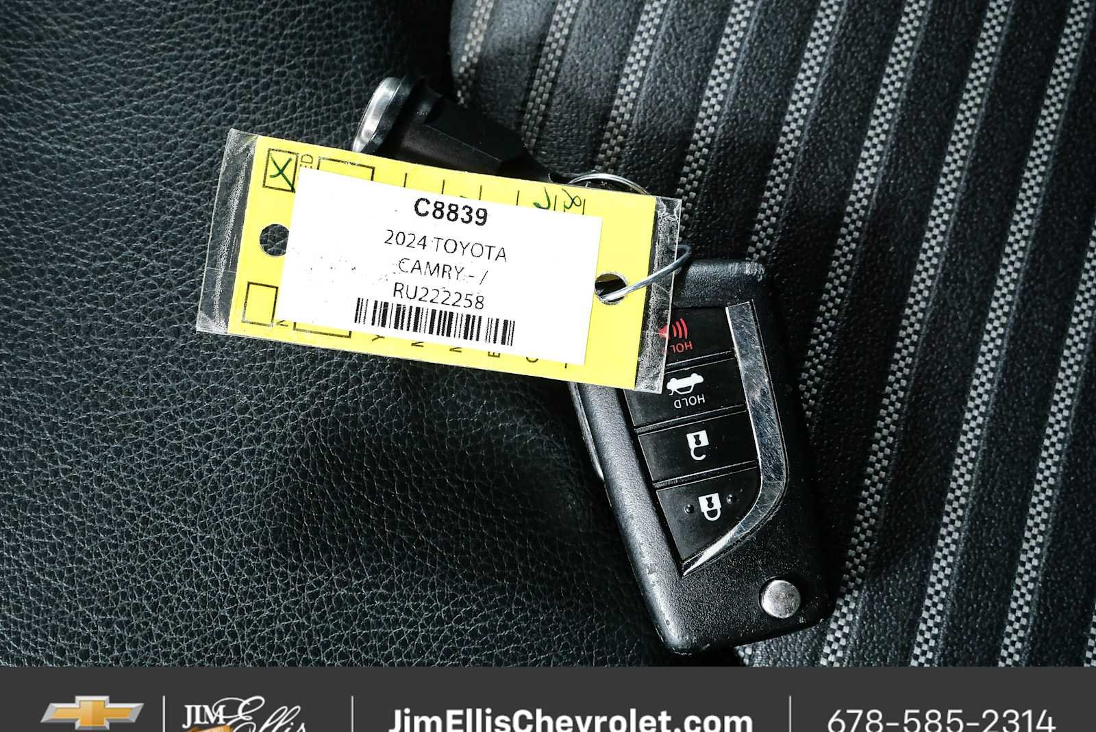 Used 2024 Toyota Camry SE FWD image 35