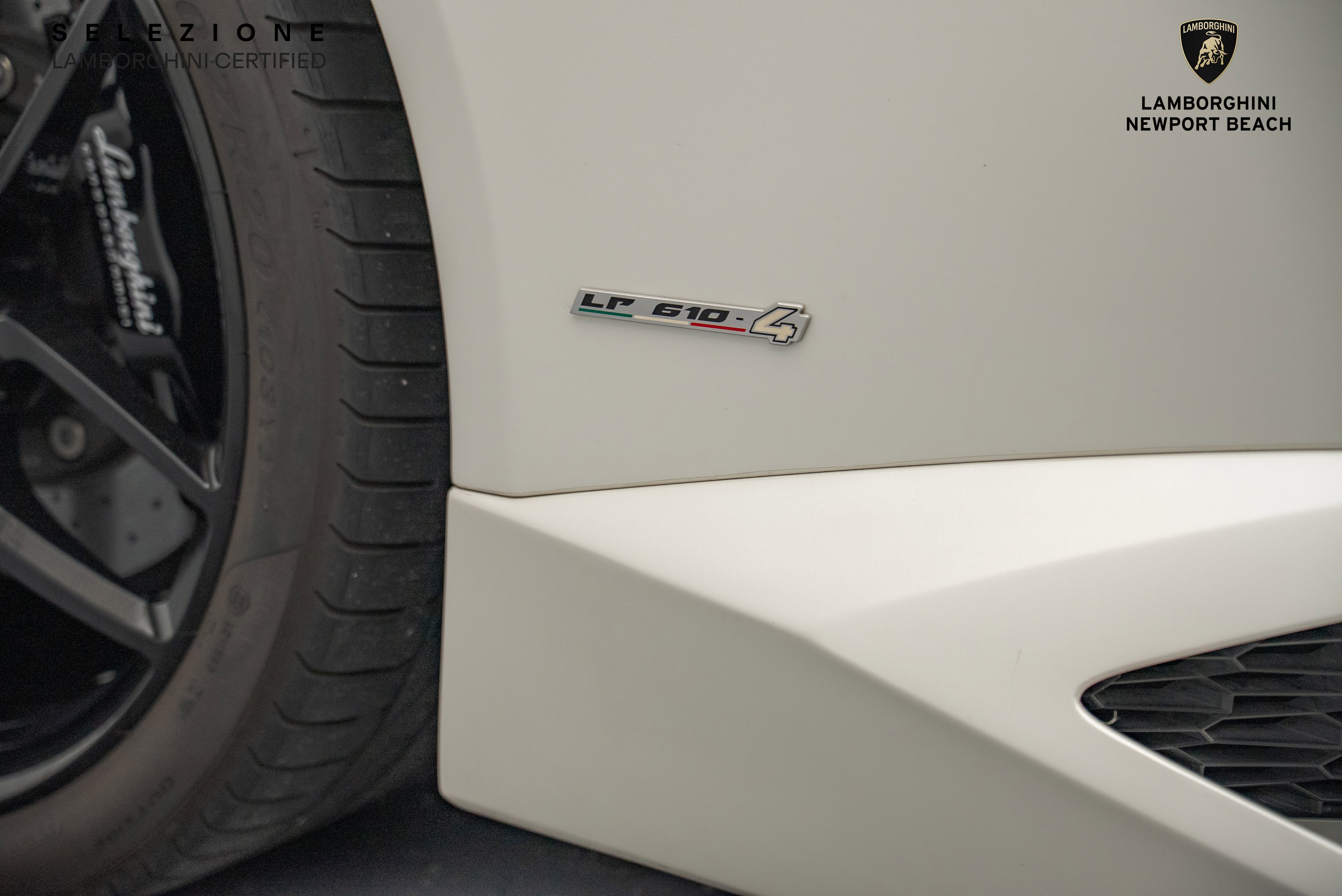 Used 2016 Lamborghini Huracan LP 610-4 image 5