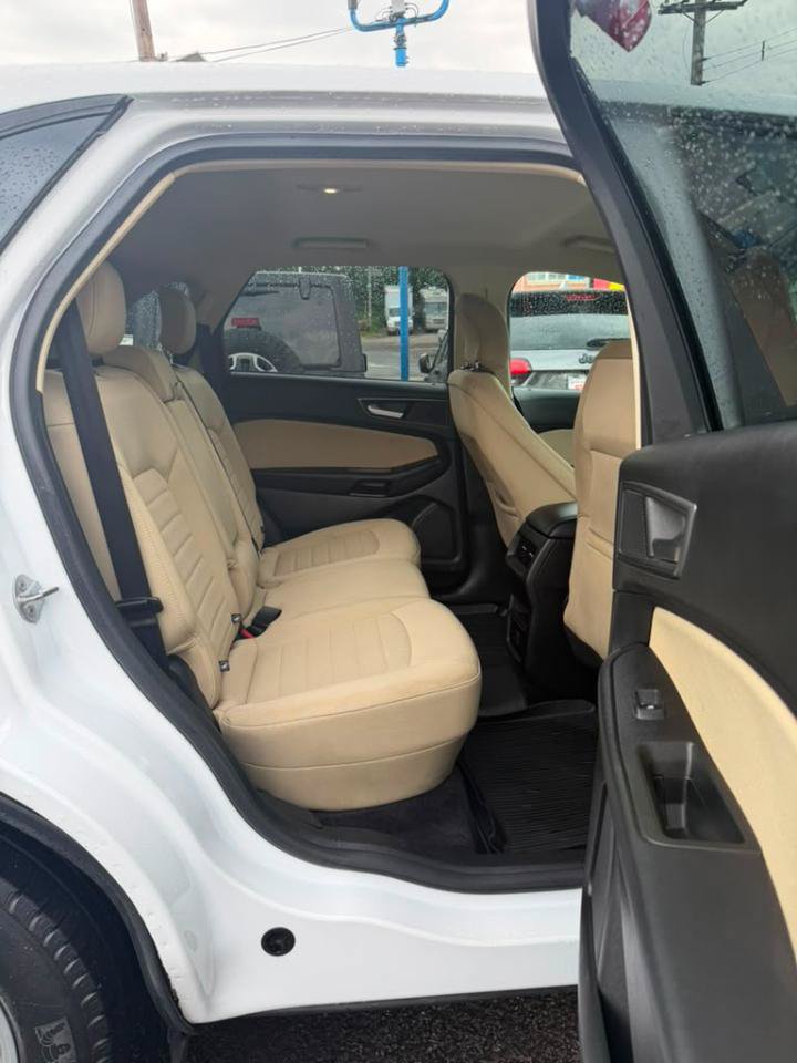Used 2018 Ford Edge SE AWD/4WD image 21