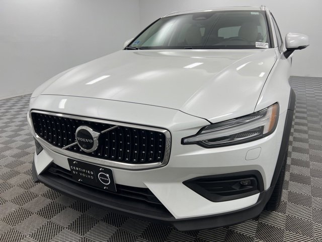 Used 2023 Volvo V60 B5 Cross Country Plus w/ Climate Package
