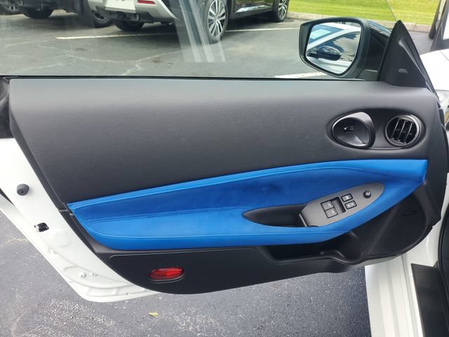 Used 2024 Nissan Z Performance w/ Floor Mat Package RWD image 8