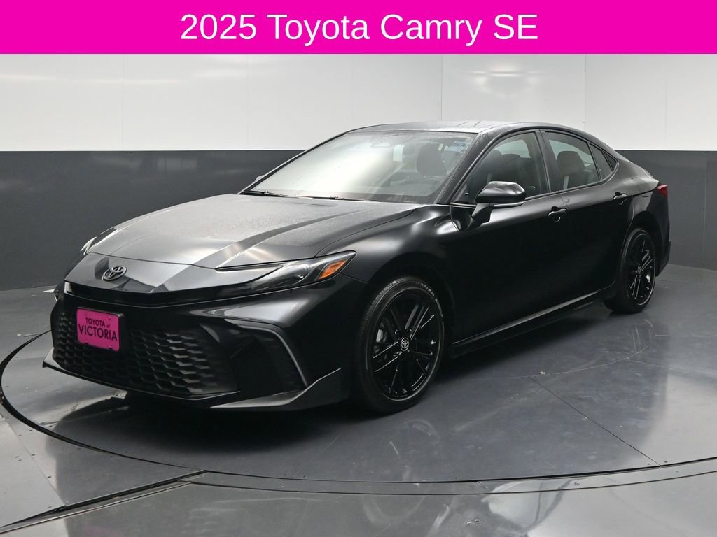 Used 2025 Toyota Camry SE w/ Convenience Package image 2