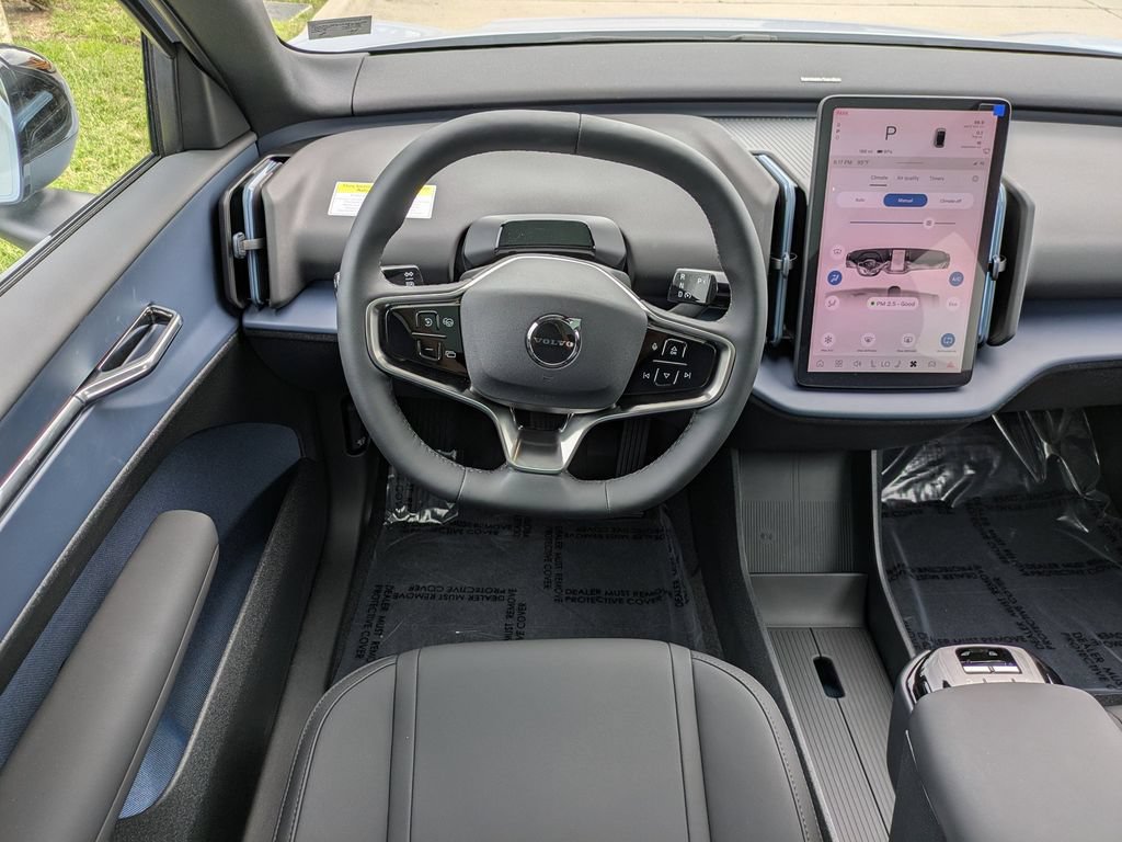New 2026 Volvo EX30 Plus w/ Climate Package RWD image 15