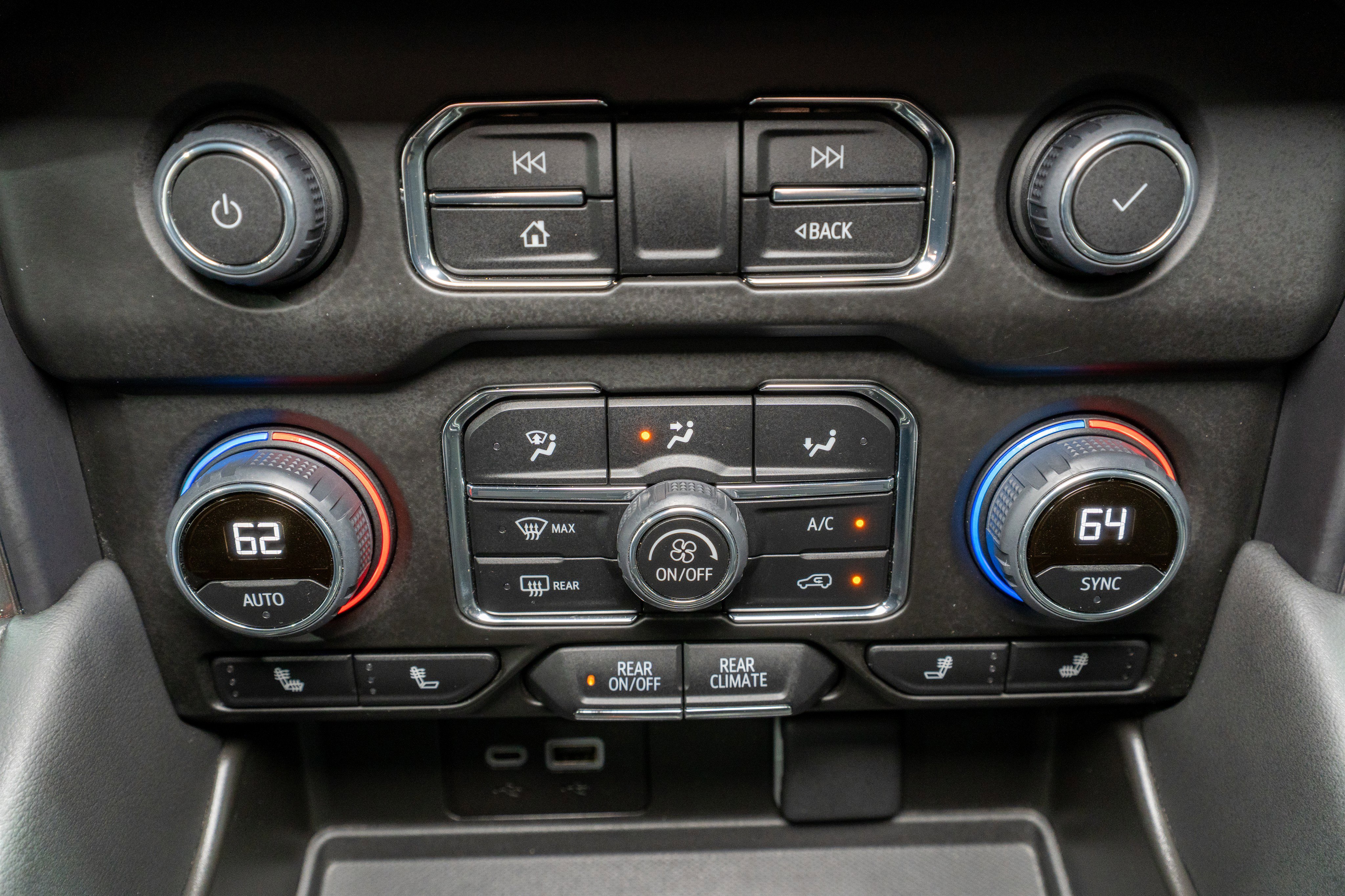 Used 2023 Chevrolet Tahoe RST w/ Luxury Package image 20