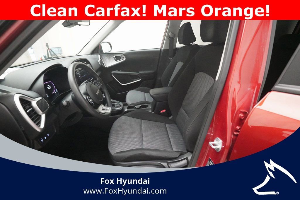 Used 2023 Kia Soul LX image 7