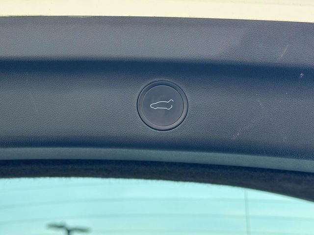 Used 2021 Tesla Model Y Performance image 12