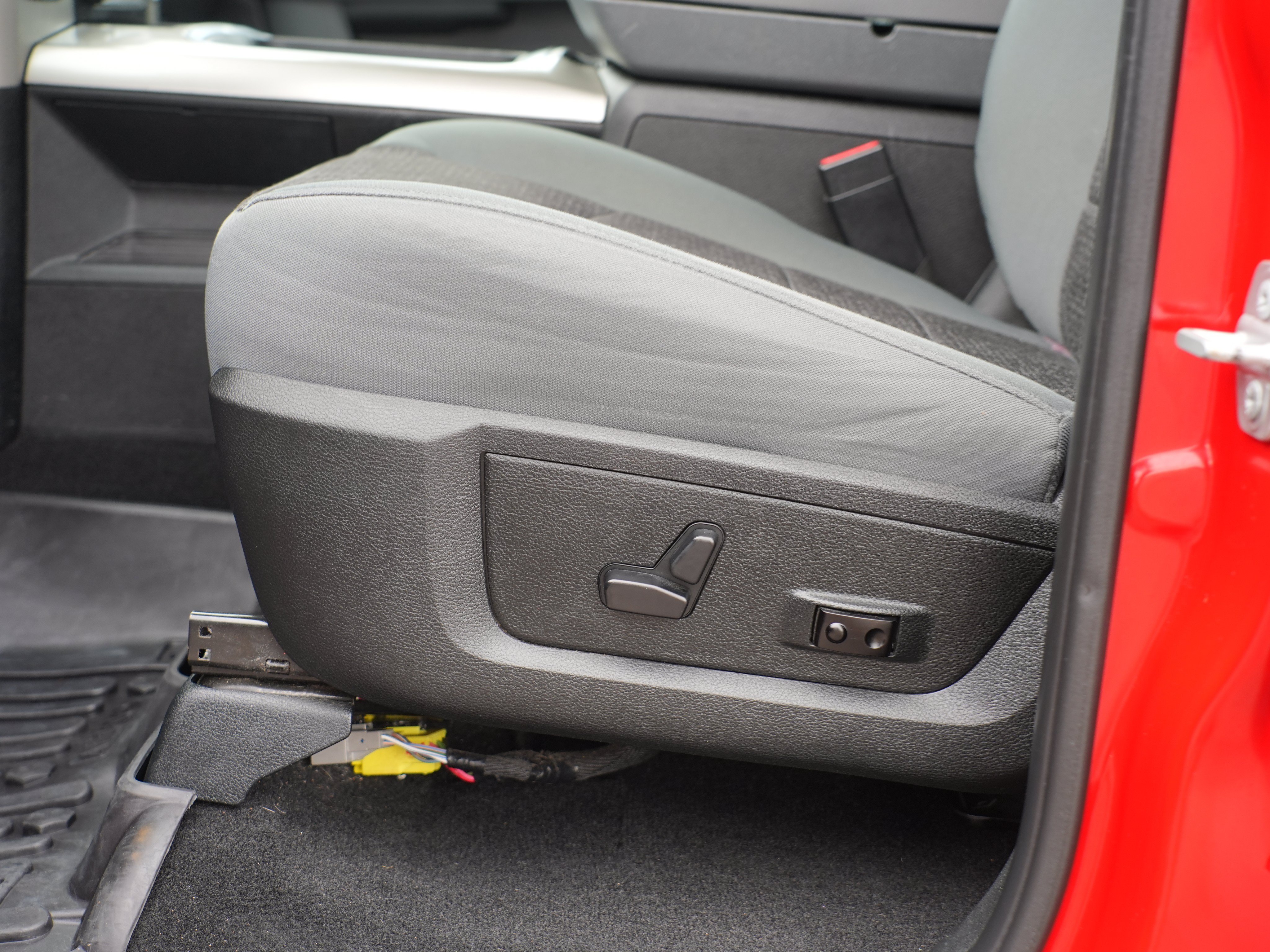Used 2017 RAM 1500 Big Horn AWD/4WD image 15