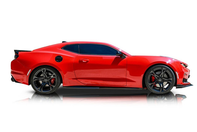 Used 2022 Chevrolet Camaro SS RWD image 2